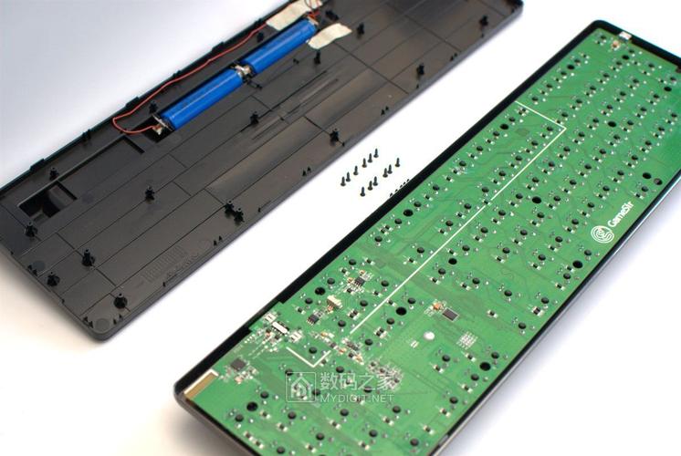 双模新玩具 GameSir GK300机械键盘，数码机械的乐趣